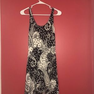 Black and white print dress